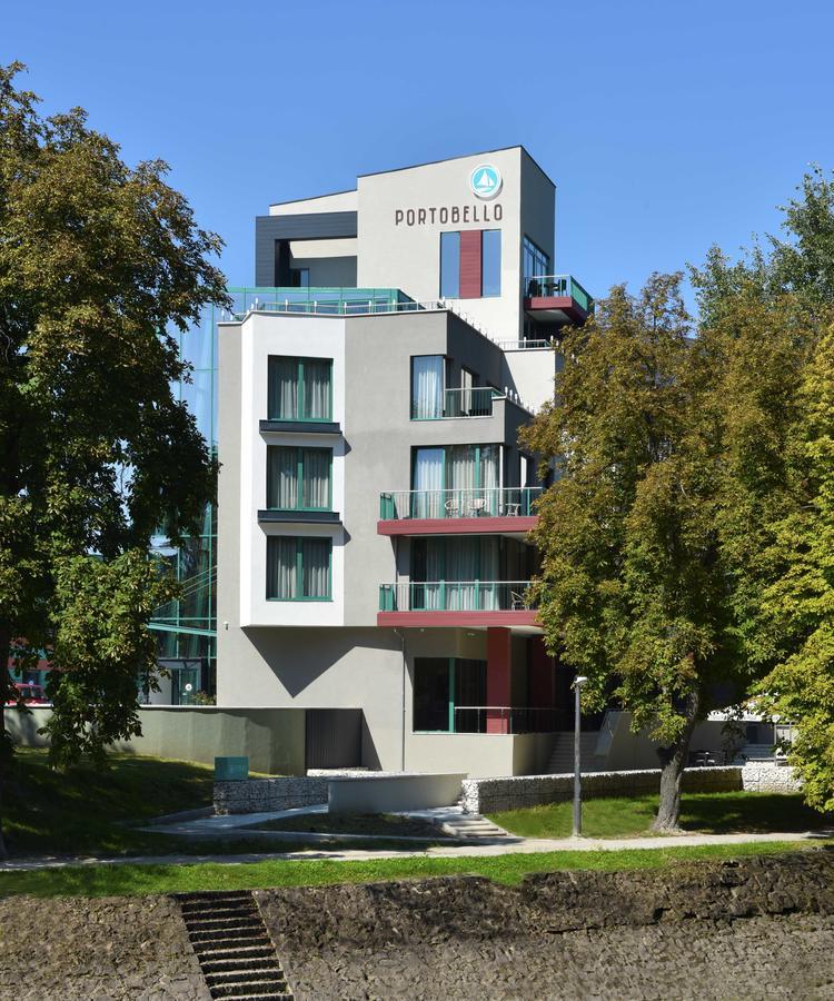 Portobello Wellness & Yacht Hotel Esztergom Exterior photo