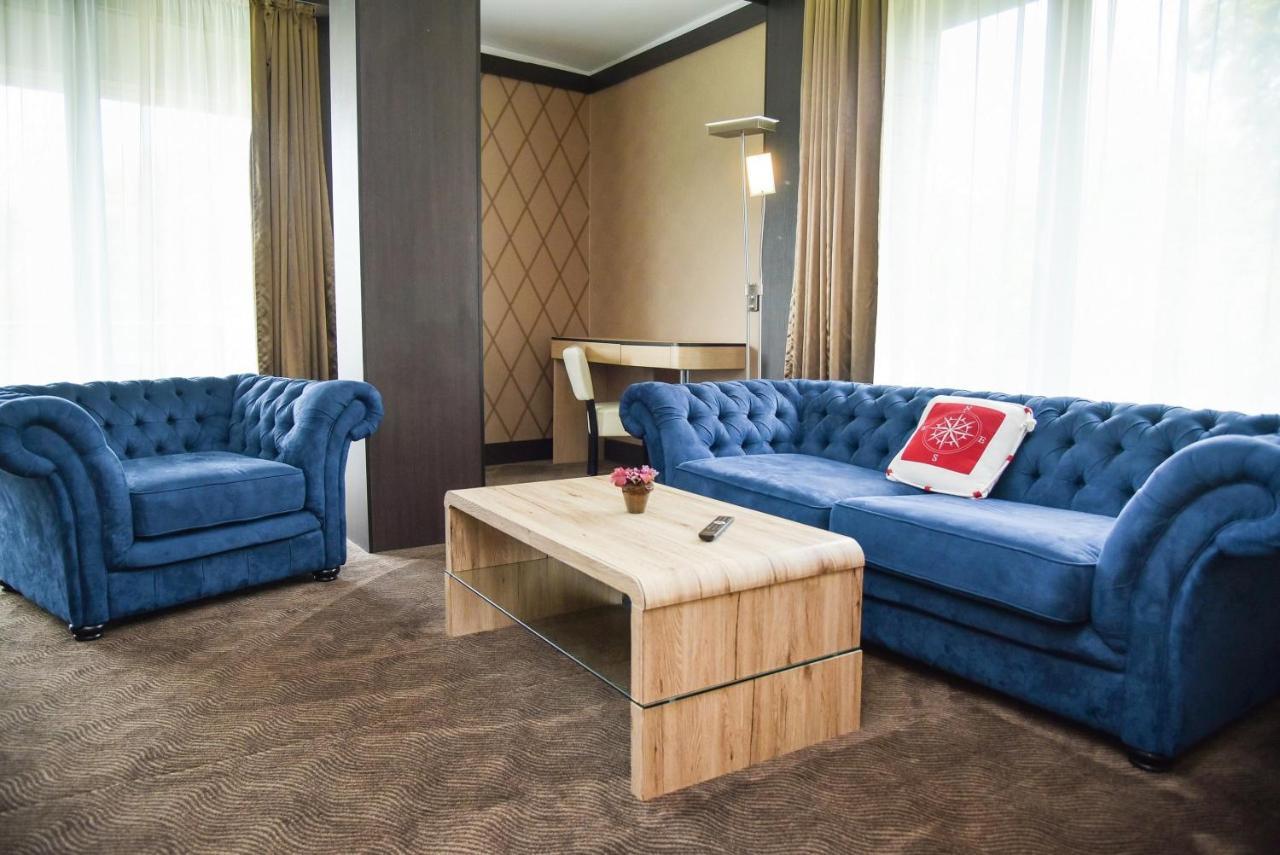 Portobello Wellness & Yacht Hotel Esztergom Exterior photo